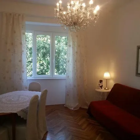 Apartment Lona *